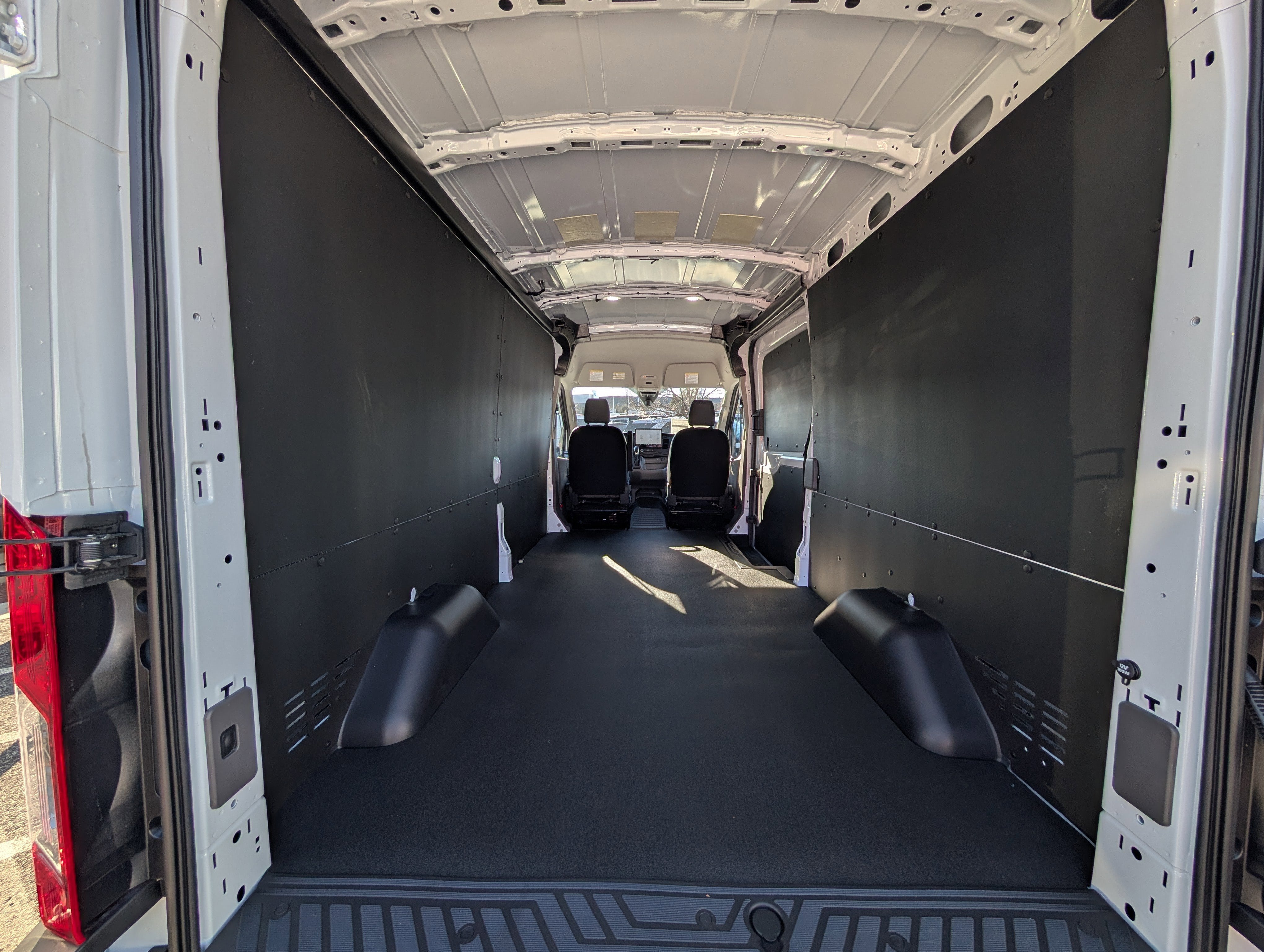 2026 Ford Transit Cargo Van Base