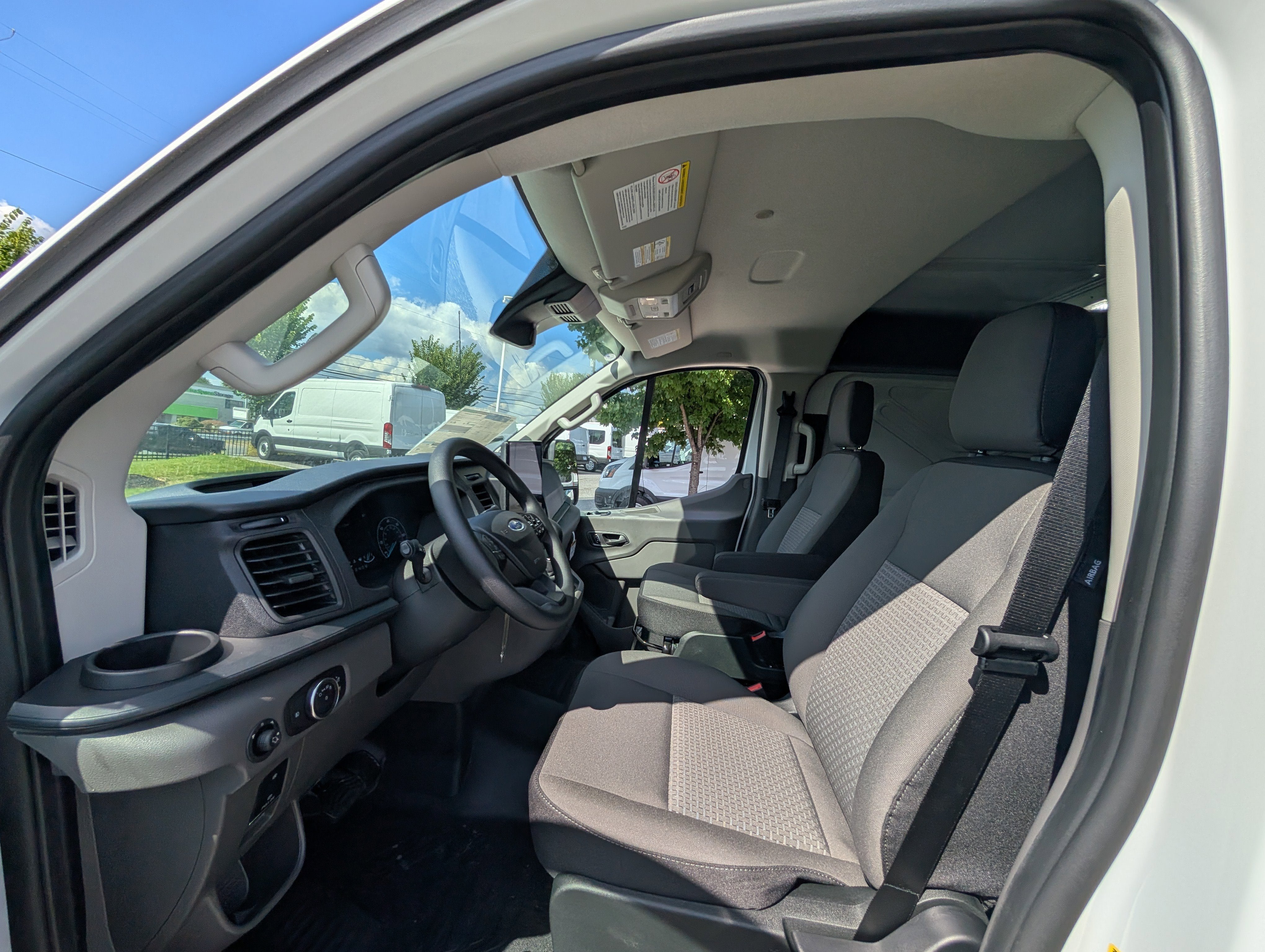 2025 Ford Transit Cargo Van Base