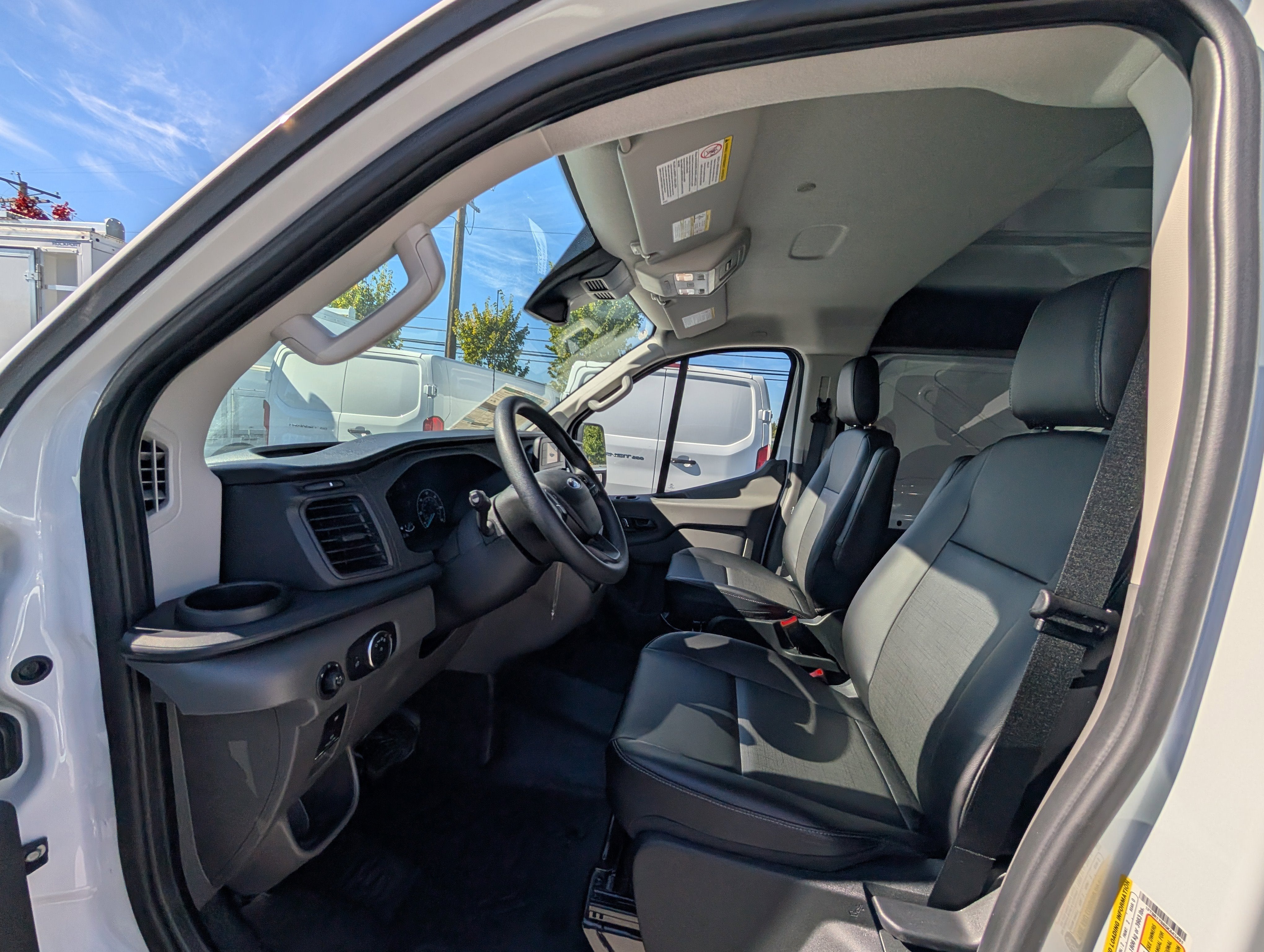 2025 Ford Transit Cargo Van Base