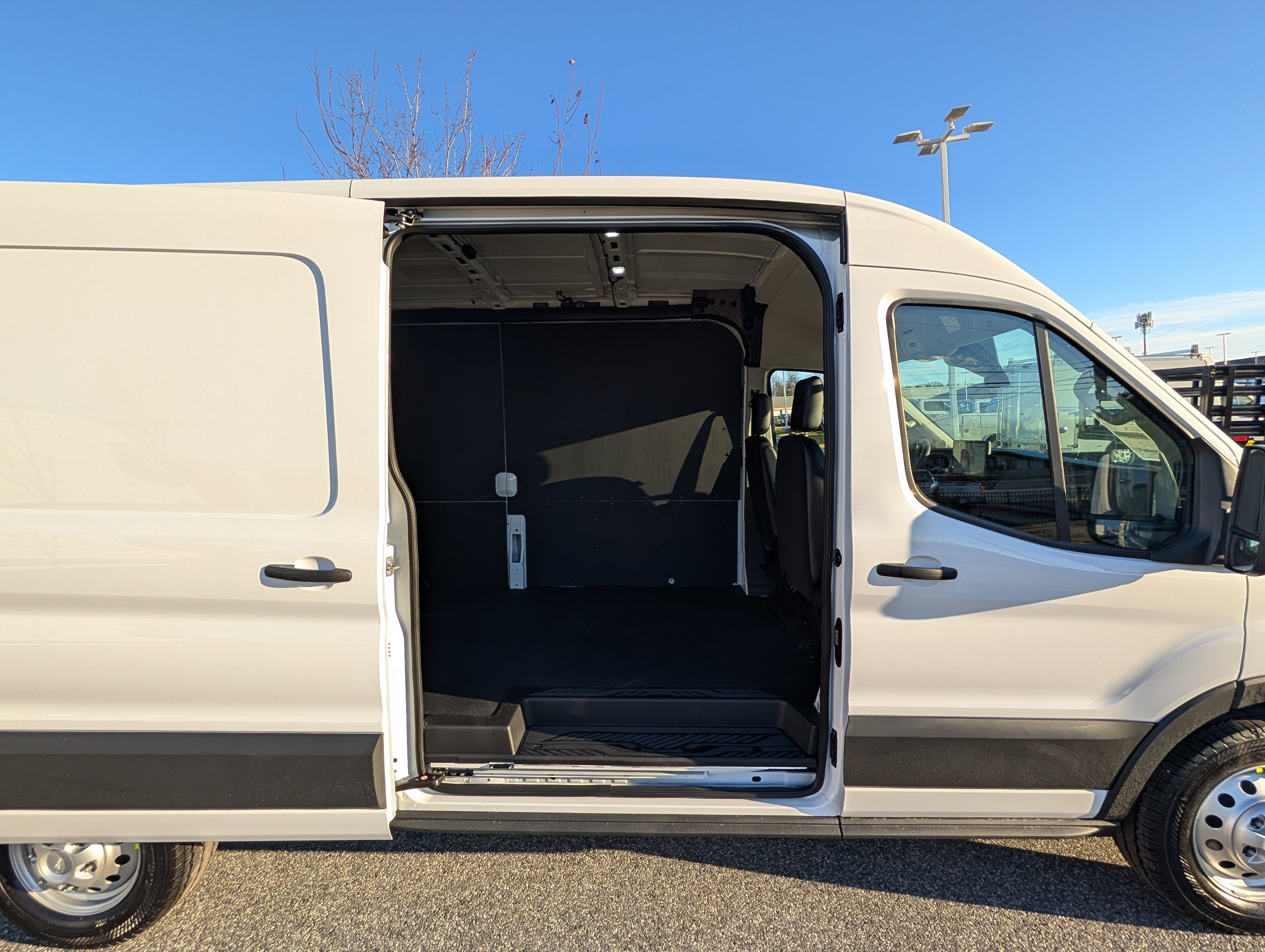 2026 Ford Transit Cargo Van Base
