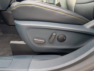 2026 Ford Maverick Lobo Standard