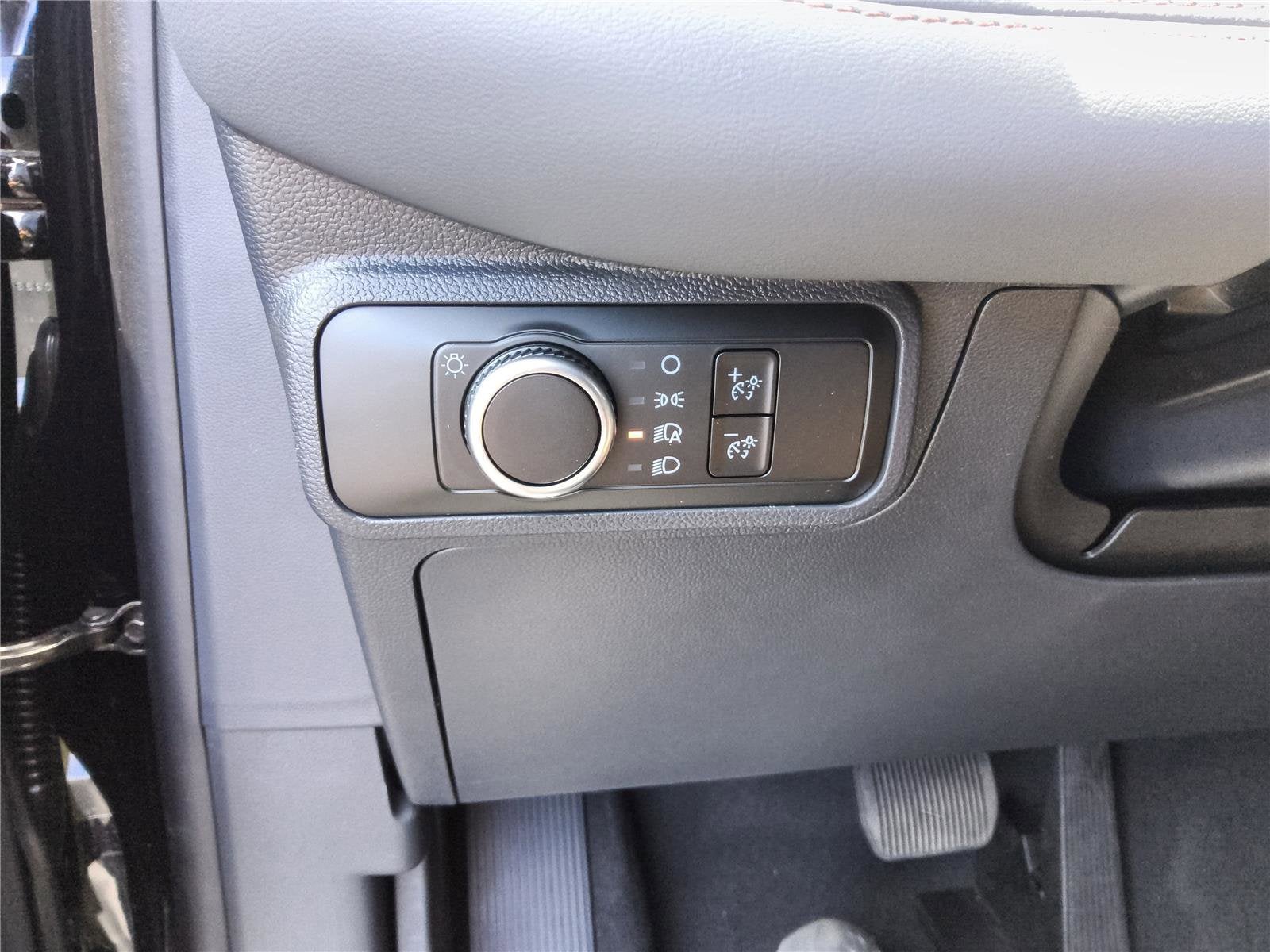 2026 Ford Explorer Active 100A