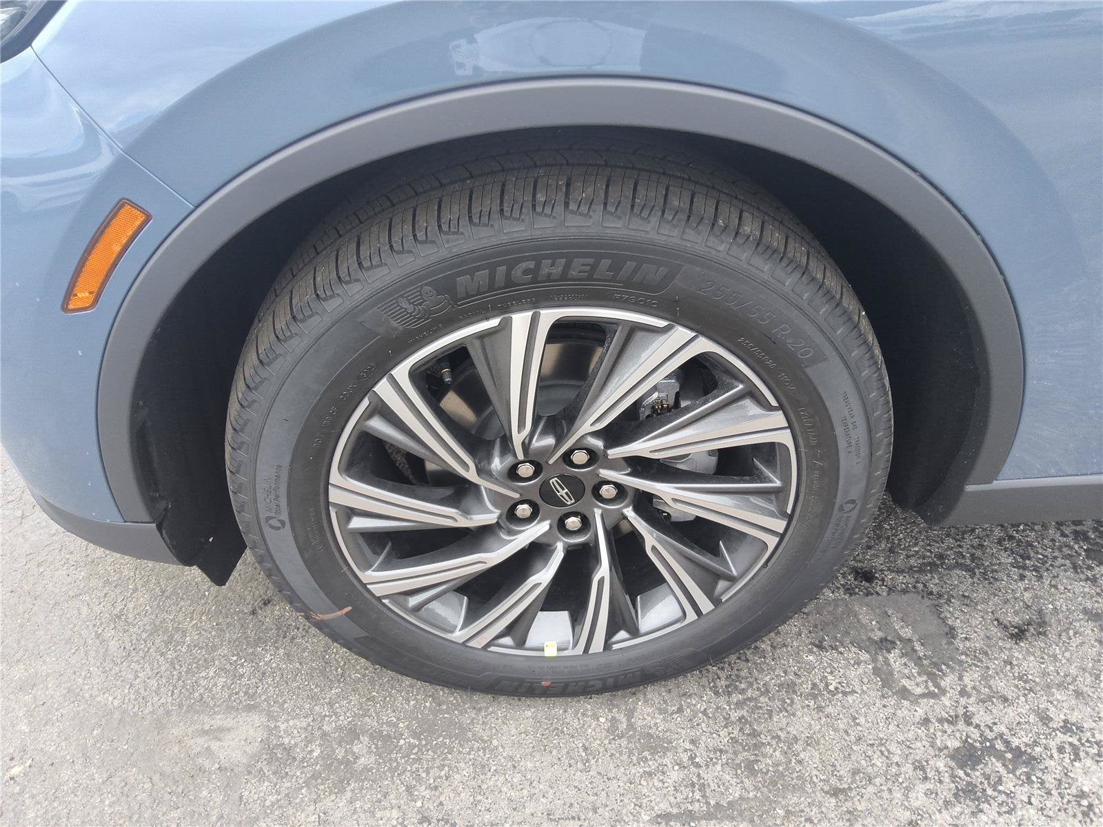 2027 Lincoln Aviator Premiere