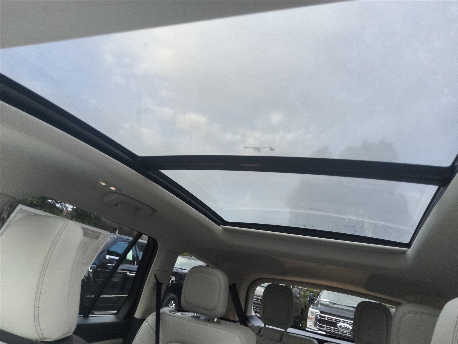 2027 Lincoln Aviator Premiere