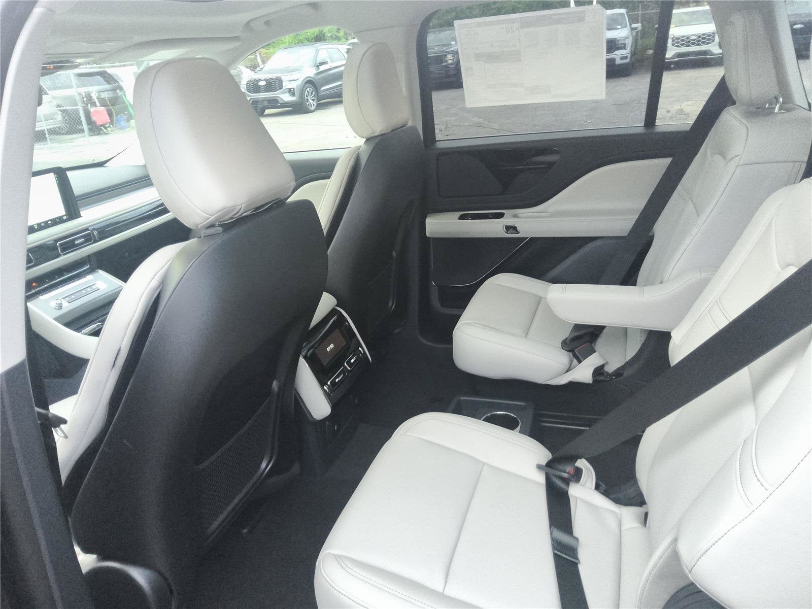 2027 Lincoln Aviator Premiere