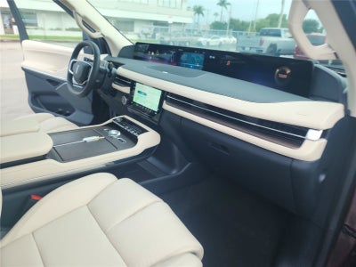 2027 Lincoln Navigator Reserve