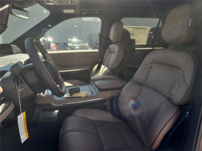 2025 Lincoln Navigator Lincoln Black Label