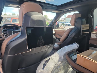 2025 Lincoln Navigator Lincoln Black Label