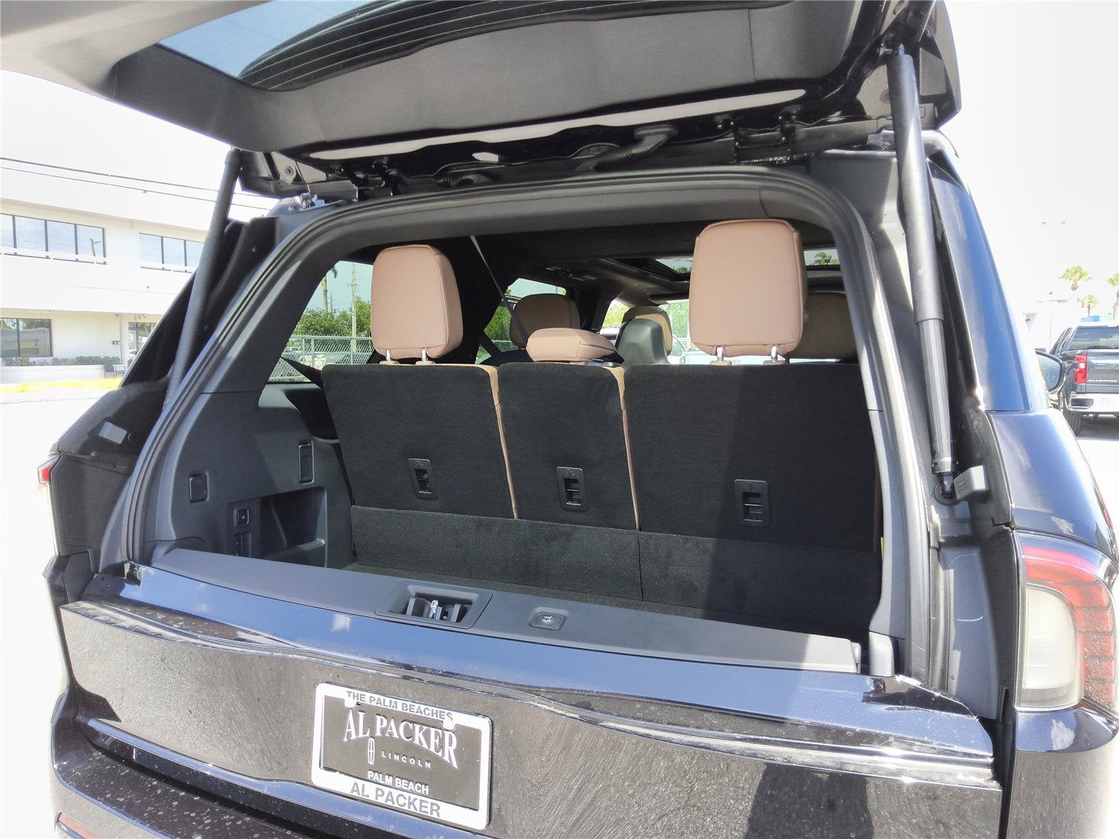 2027 Lincoln Navigator Black Label