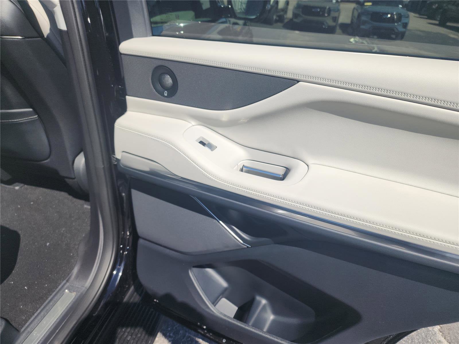 2026 Lincoln Navigator Premiere