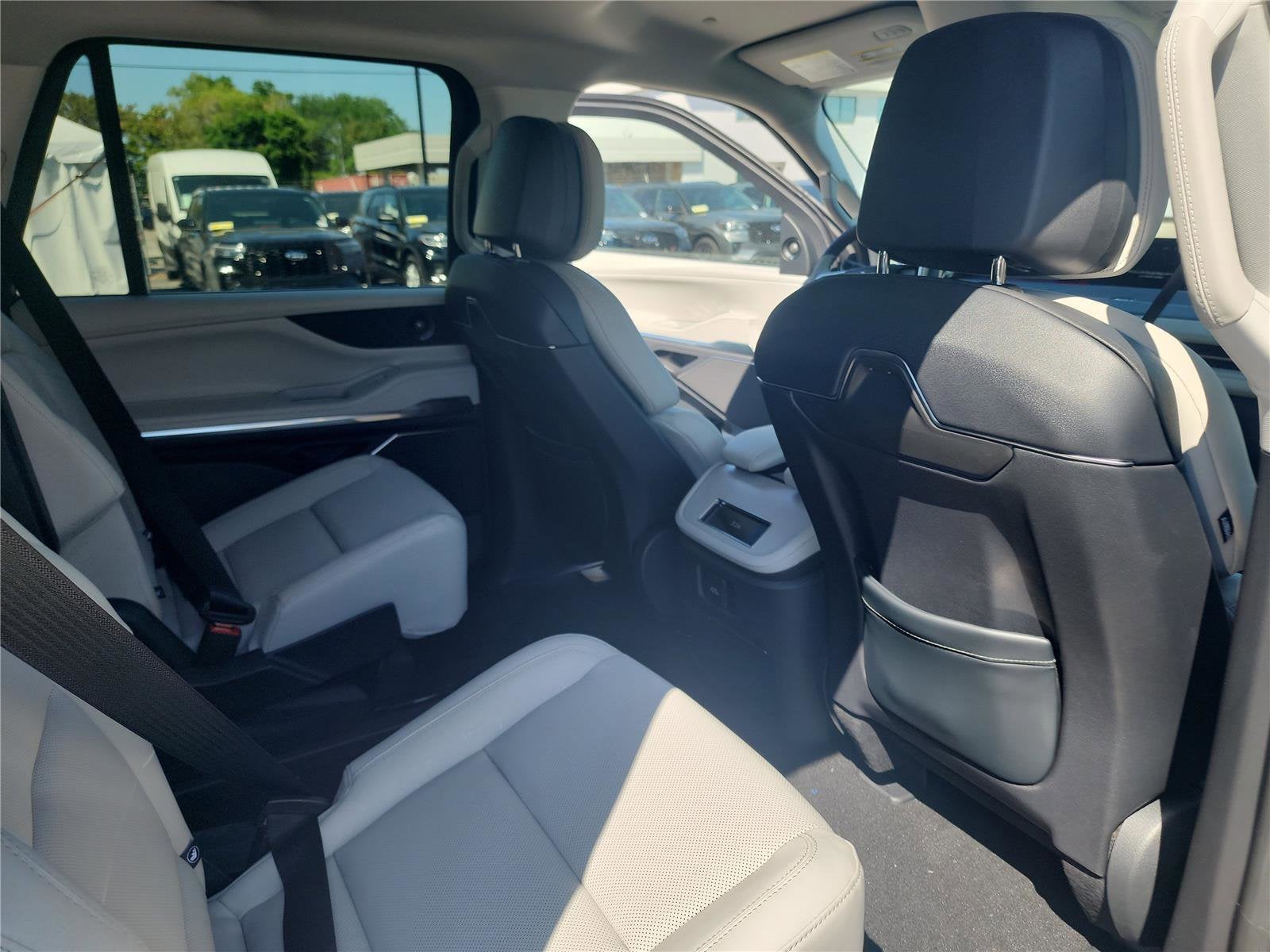 2026 Lincoln Navigator Premiere