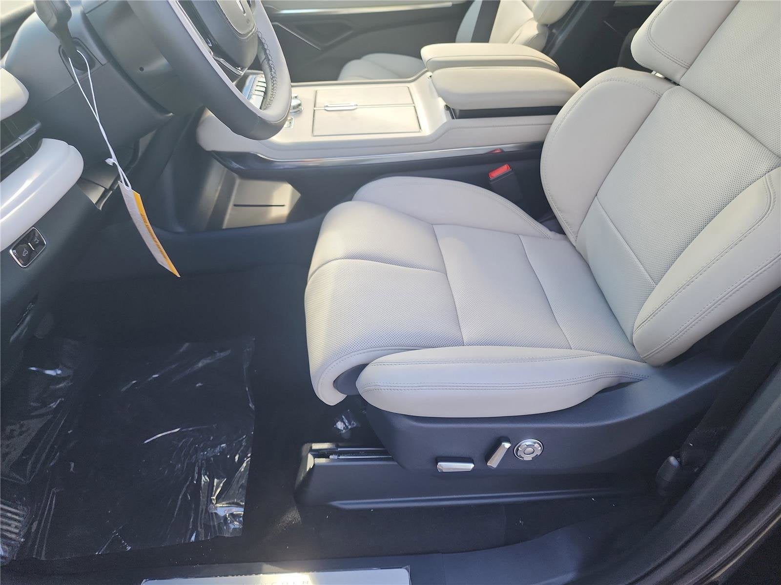2026 Lincoln Navigator Premiere