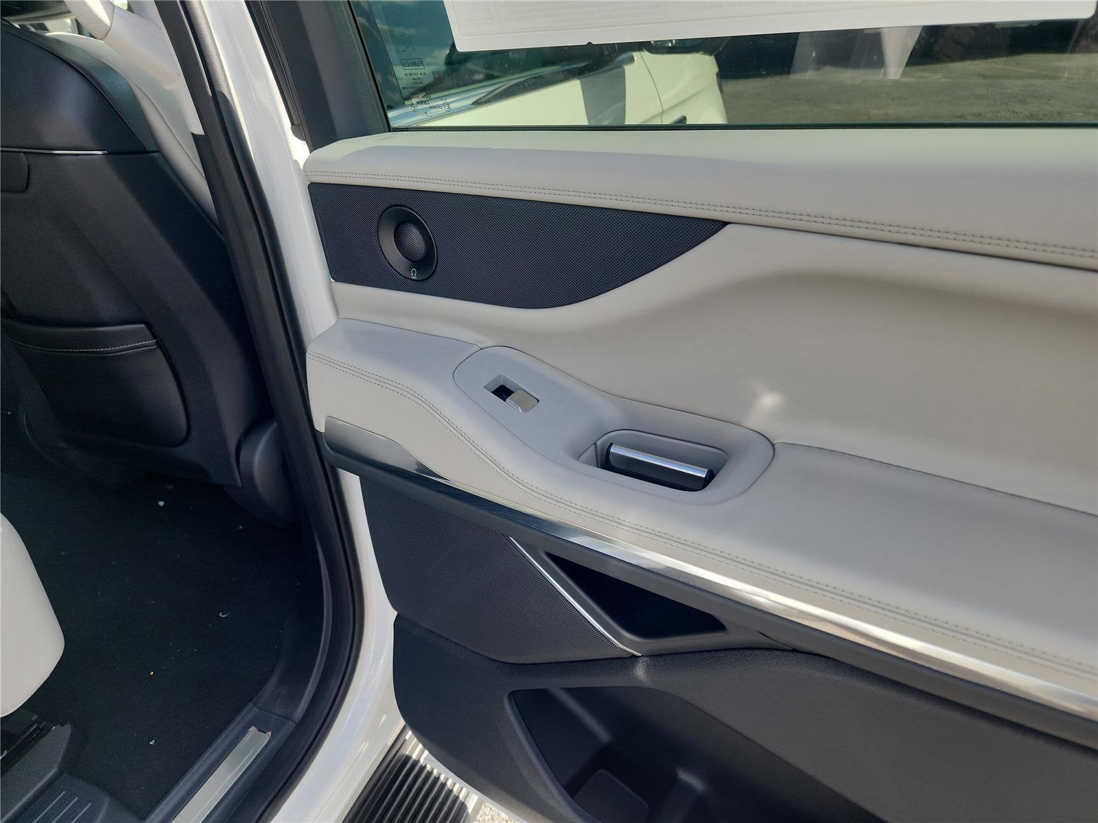 2026 Lincoln Navigator Premiere