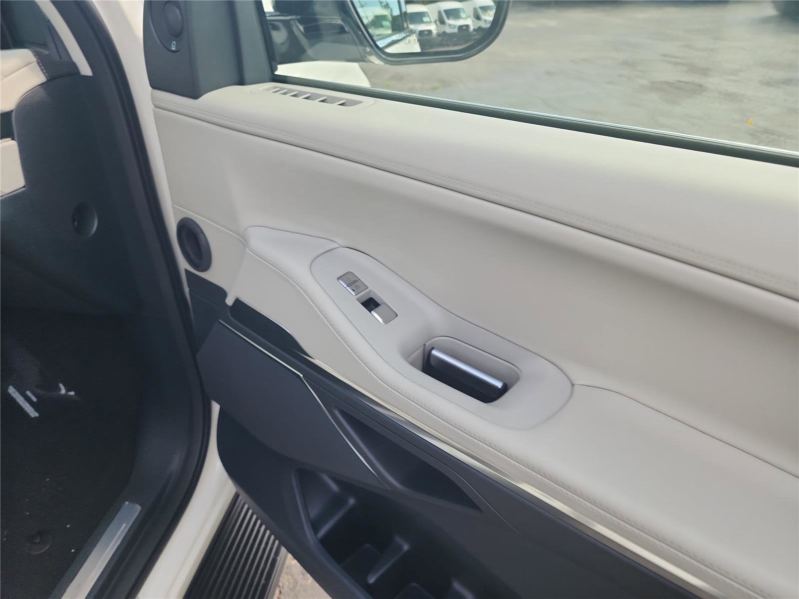 2026 Lincoln Navigator Premiere