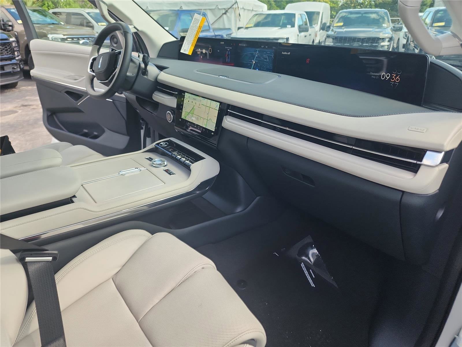 2026 Lincoln Navigator Premiere