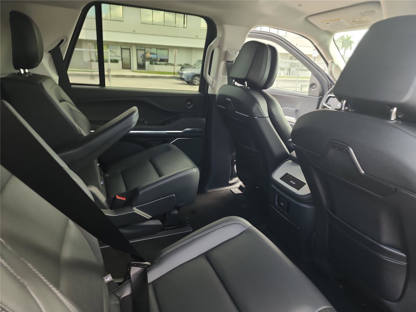 2026 Lincoln Navigator Premiere
