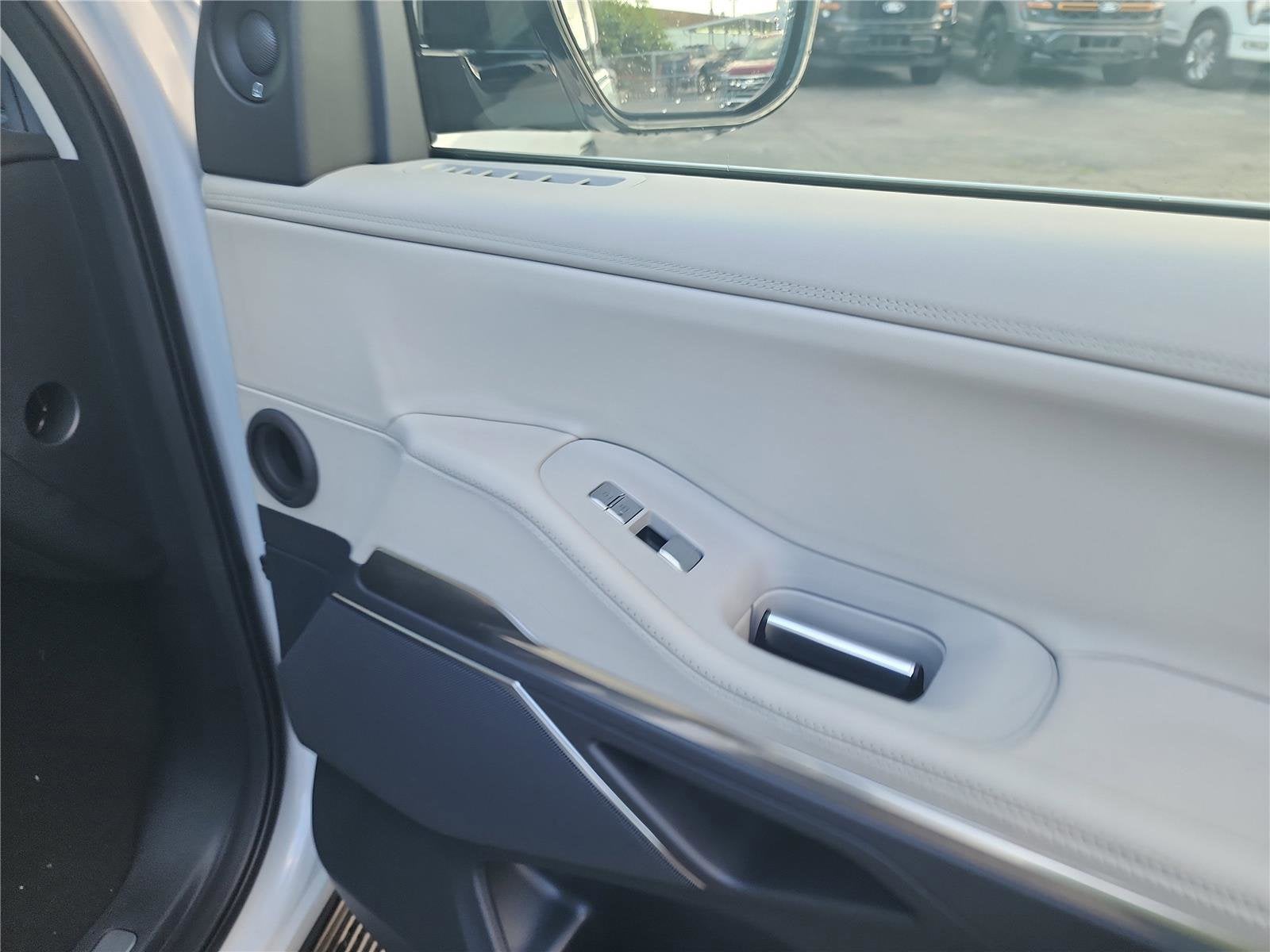 2026 Lincoln Navigator Premiere