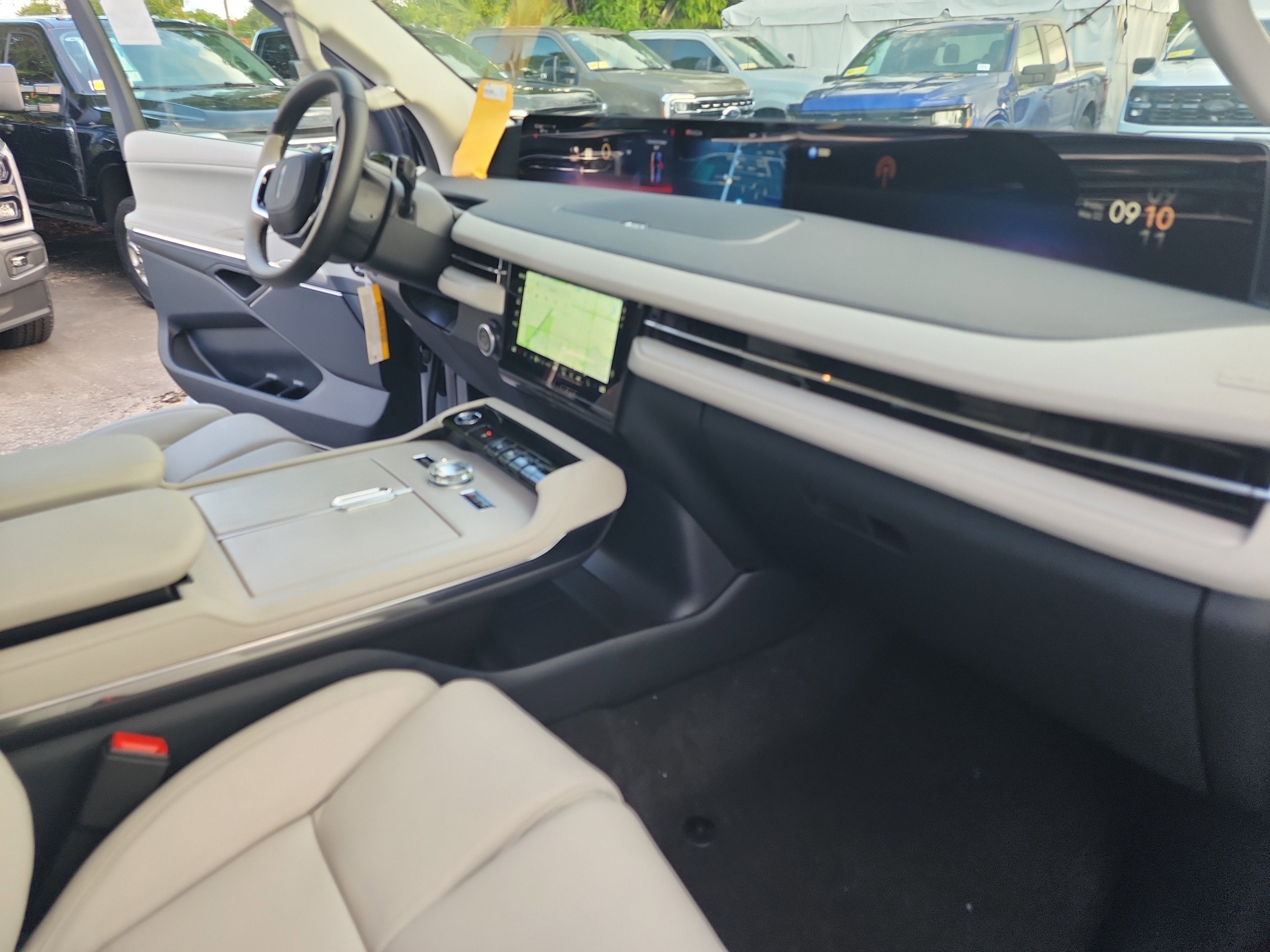 2026 Lincoln Navigator Premiere