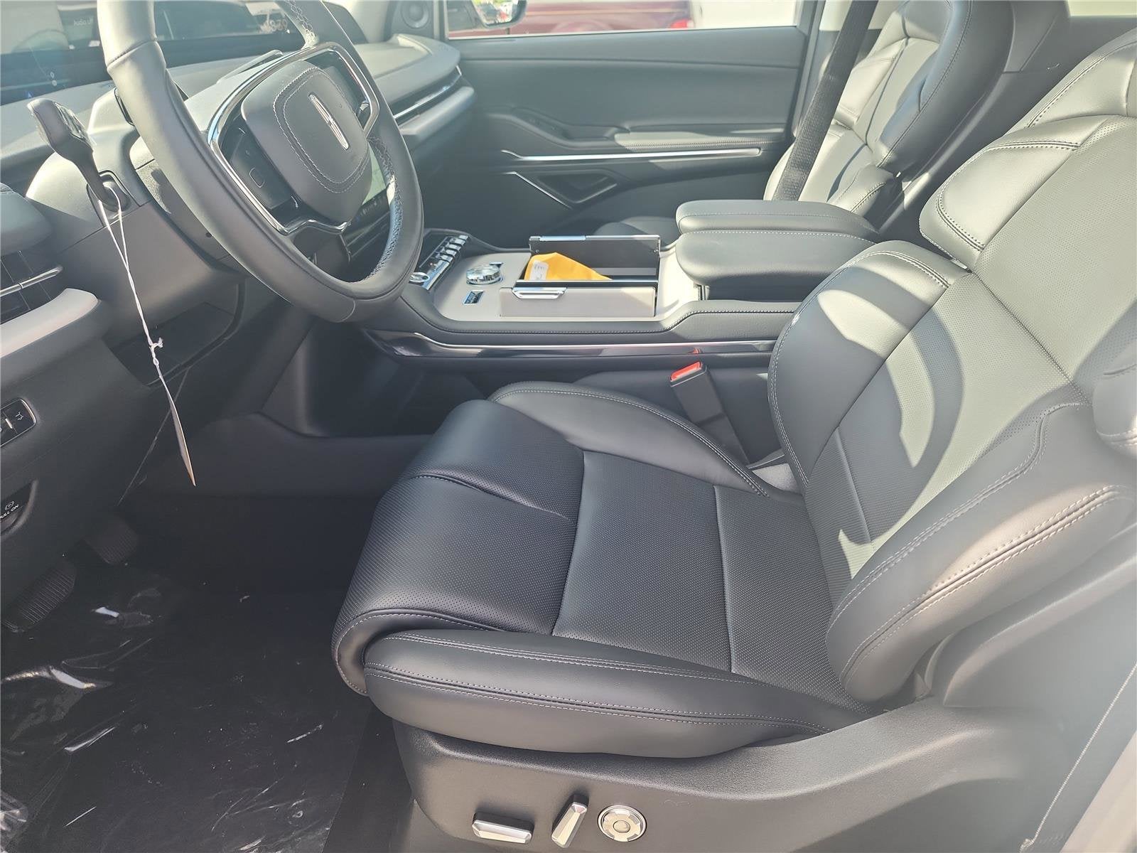 2026 Lincoln Navigator Premiere