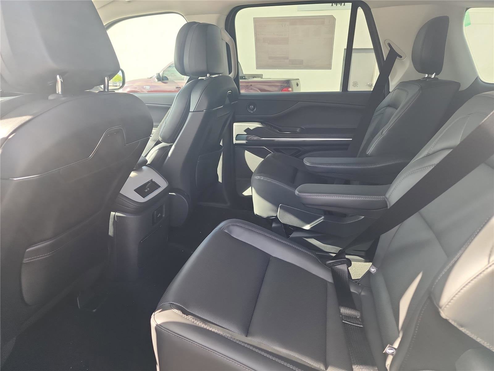 2026 Lincoln Navigator Premiere