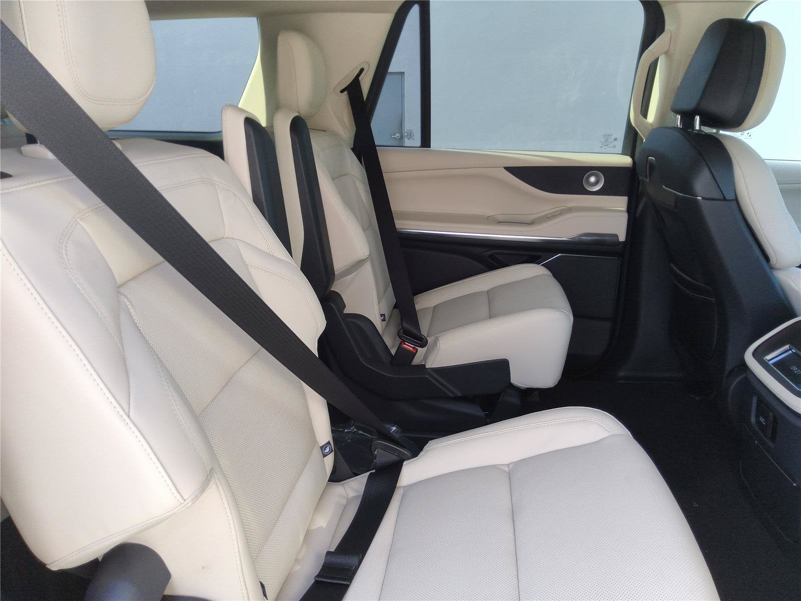 2027 Lincoln Navigator Reserve L