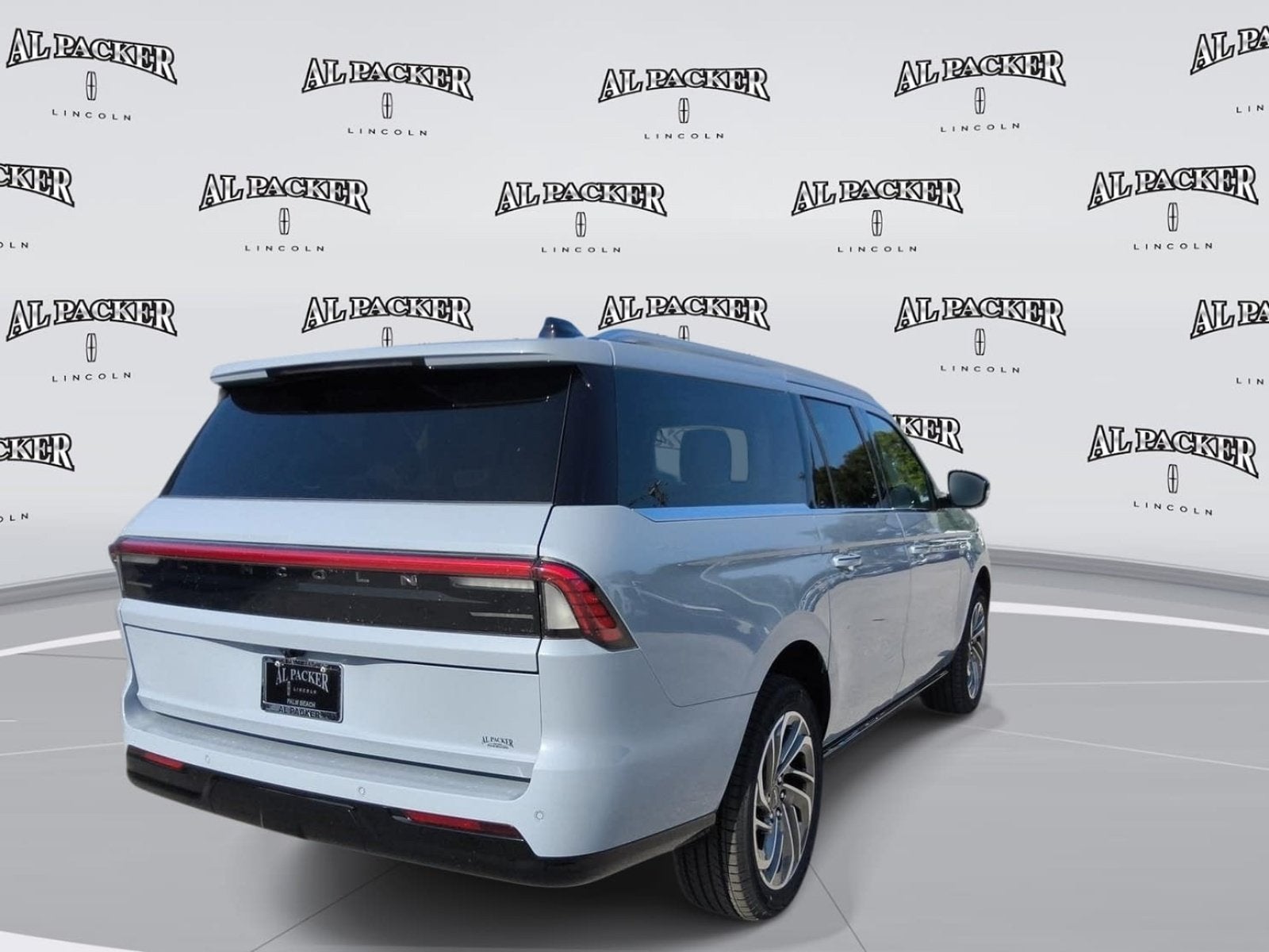 2027 Lincoln Navigator Reserve L