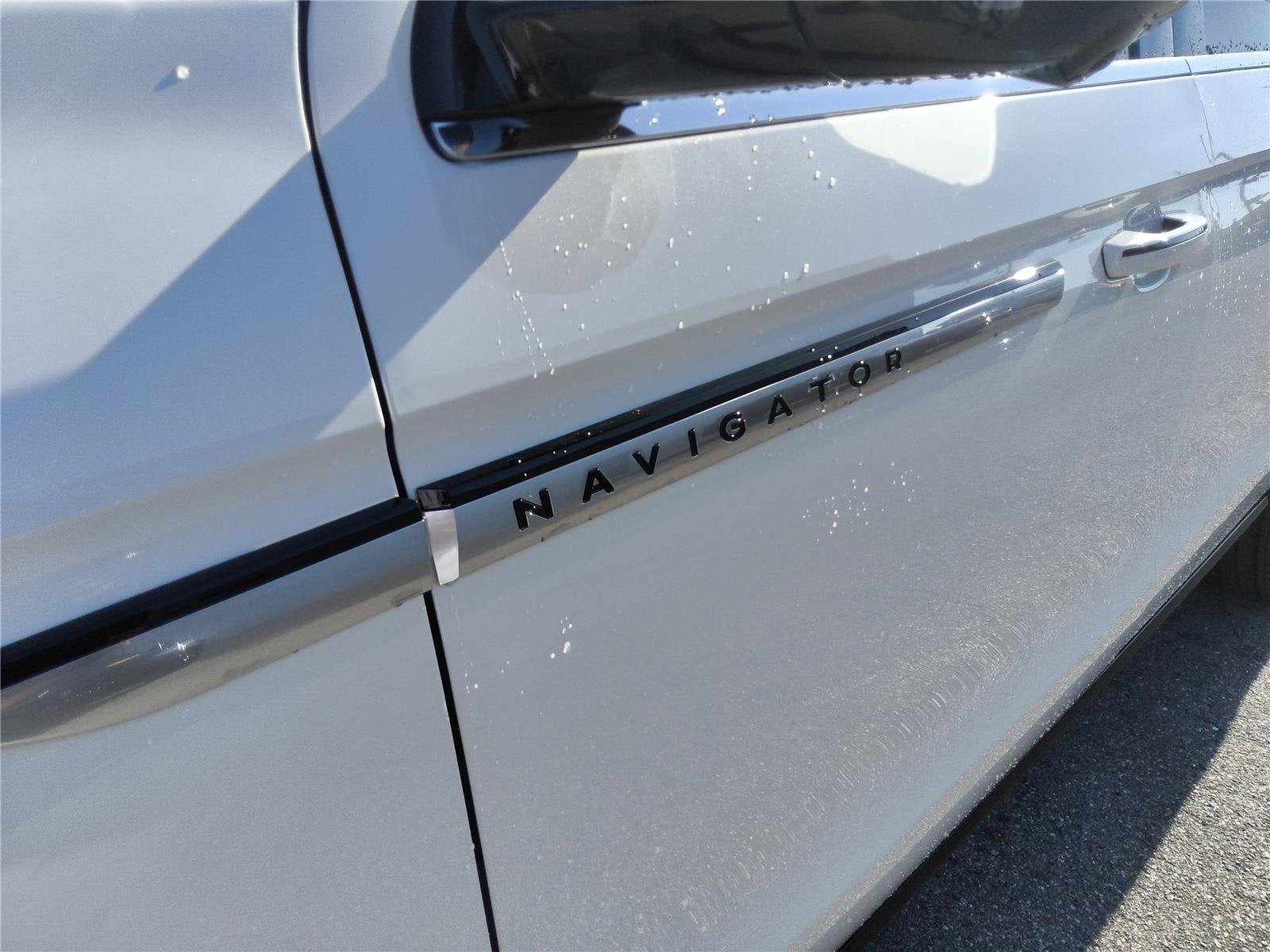 2027 Lincoln Navigator Reserve L