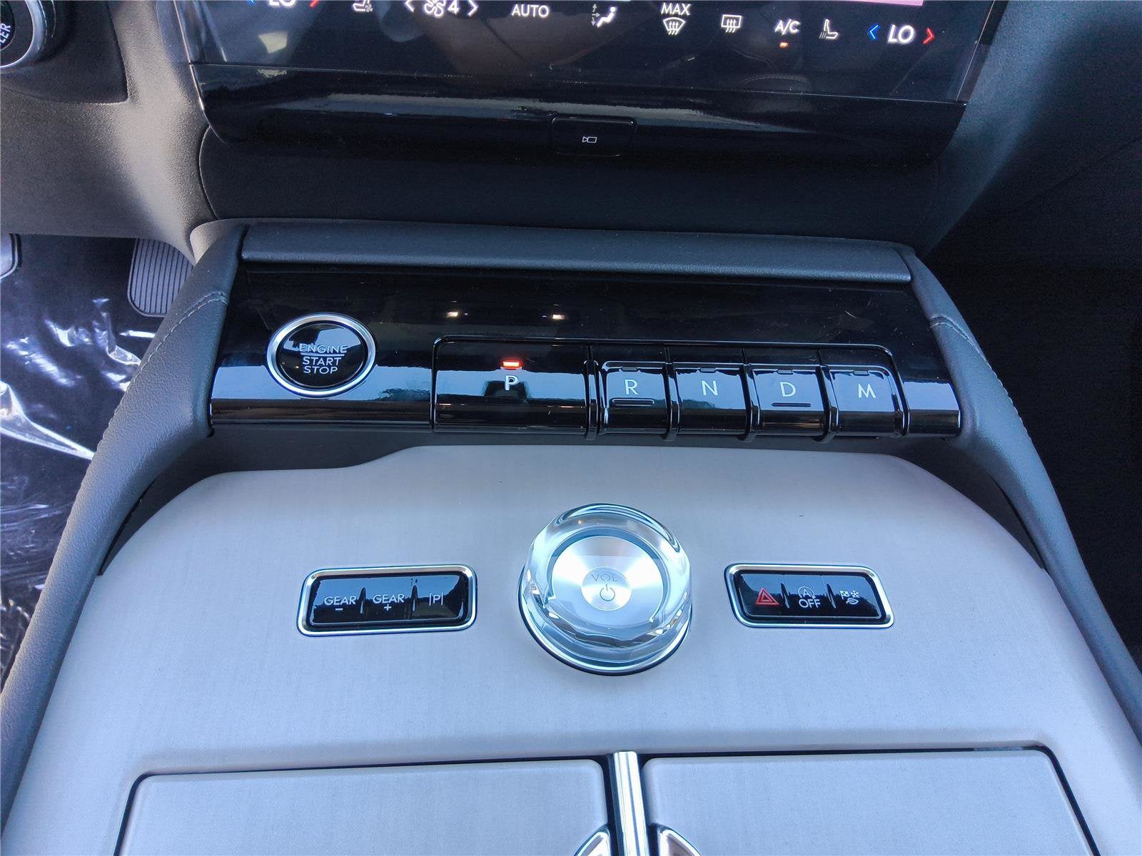 2027 Lincoln Navigator Reserve L