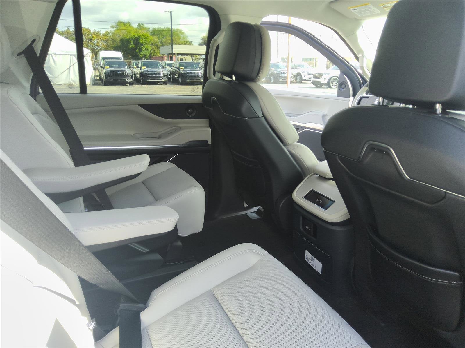 2026 Lincoln Navigator L