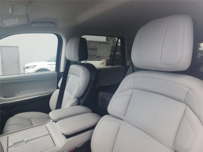 2026 Lincoln Navigator Premiere L