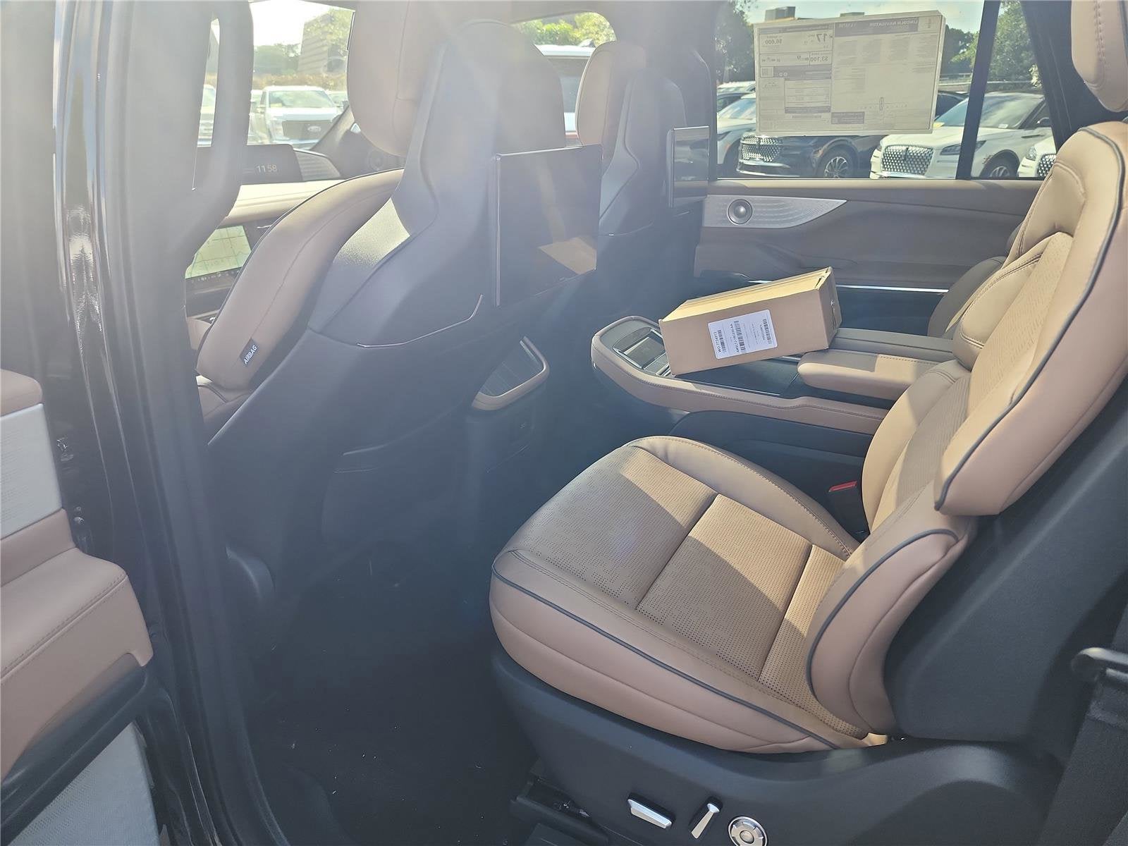 2025 Lincoln Navigator Lincoln Black Label-L