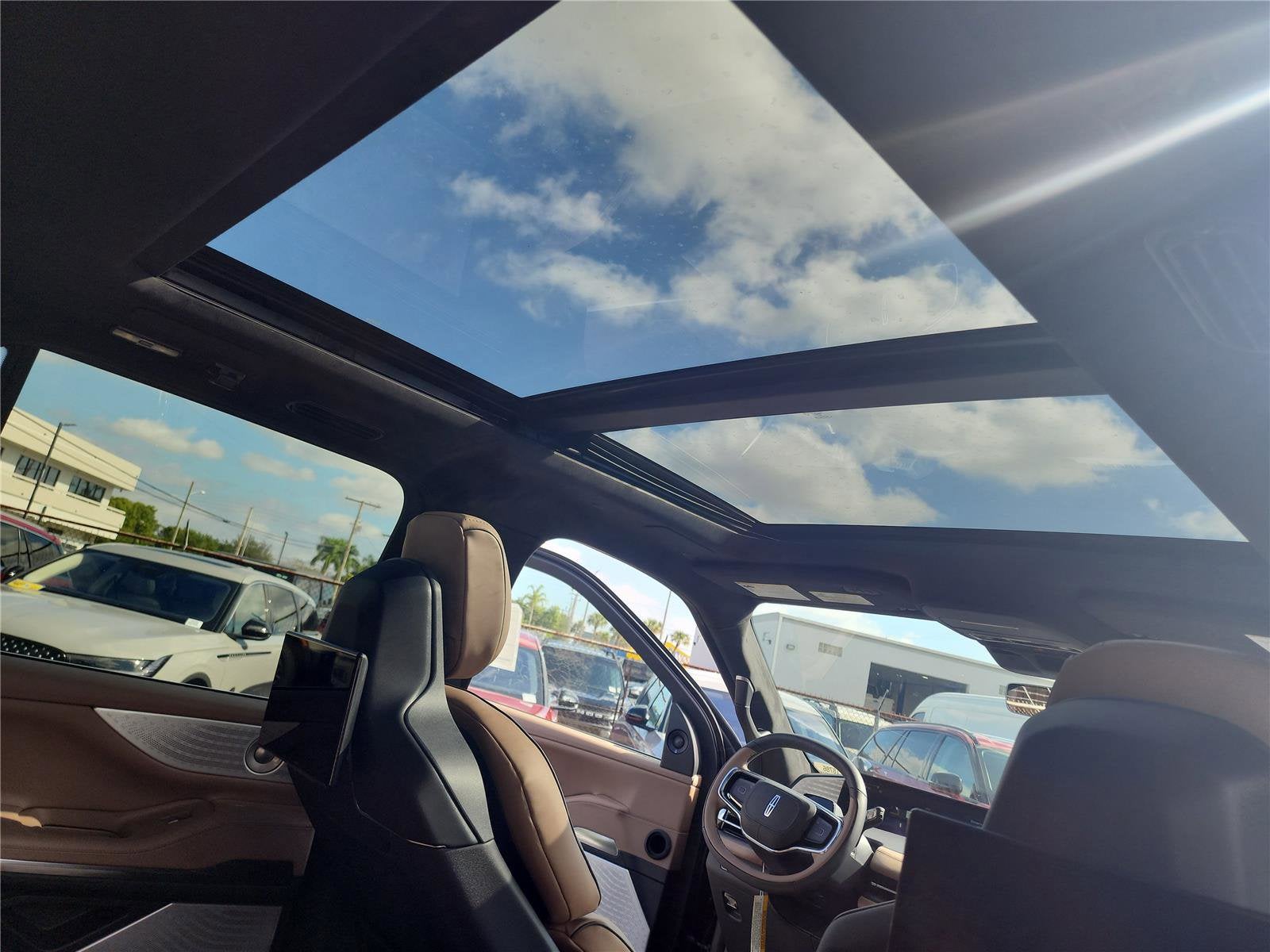 2025 Lincoln Navigator Lincoln Black Label-L