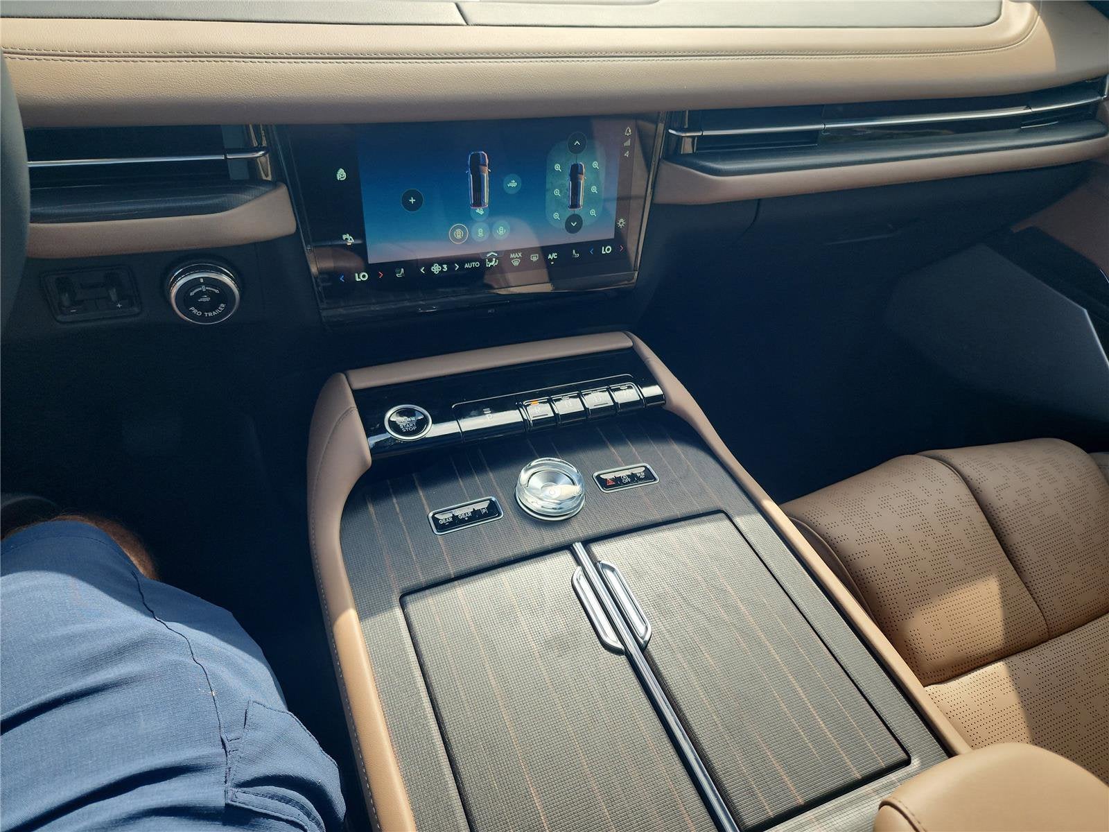 2025 Lincoln Navigator Lincoln Black Label-L