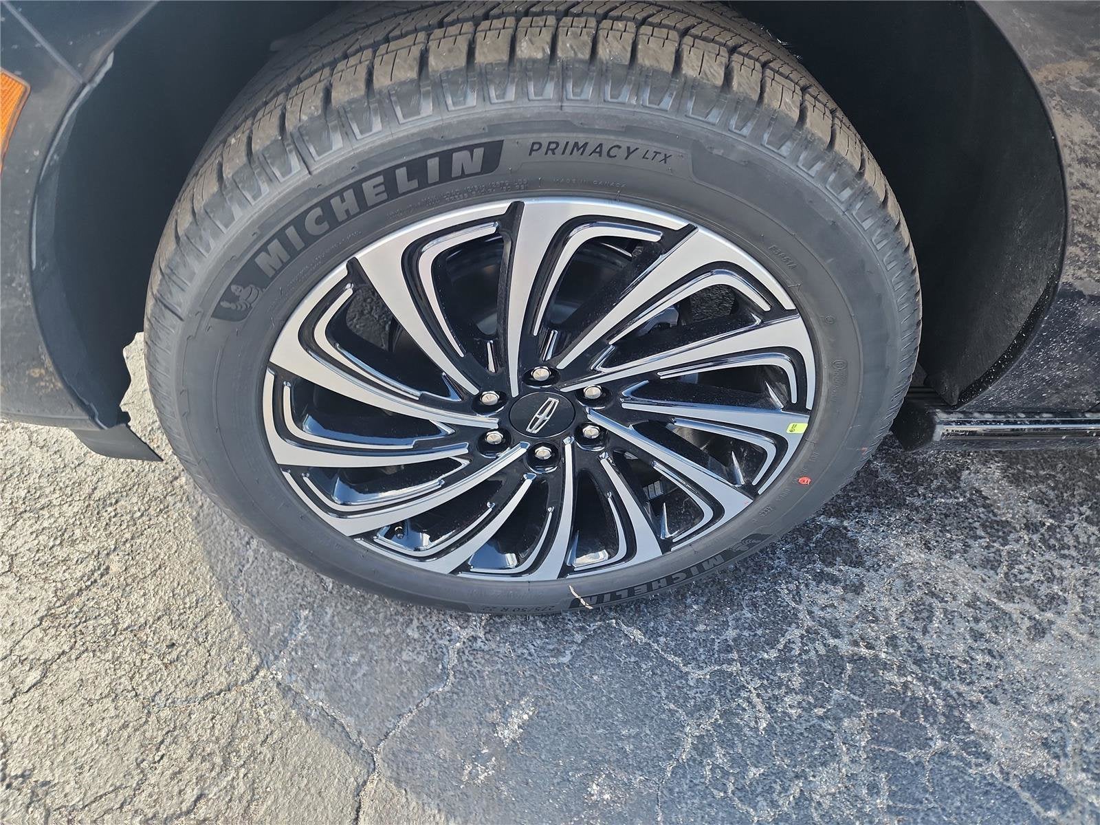 2025 Lincoln Navigator Lincoln Black Label-L